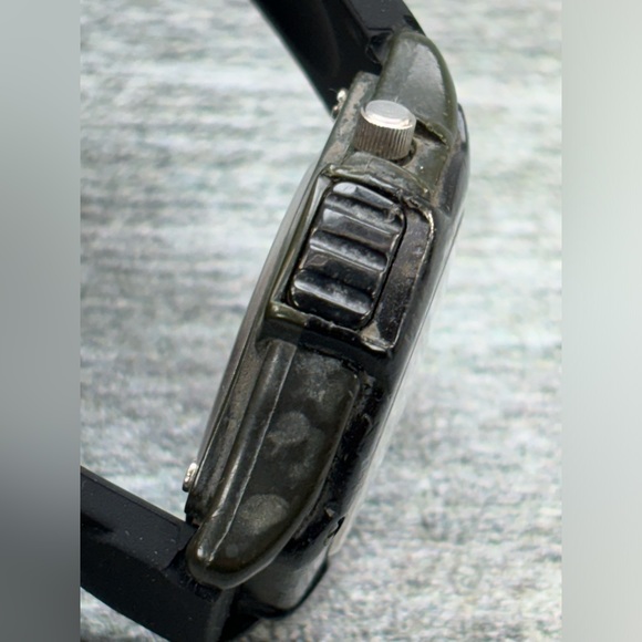 VTG Casio Illuminator Wristwatch FT-500 2312 Water Resistant 100M 10Bar Works - Picture 9 of 16